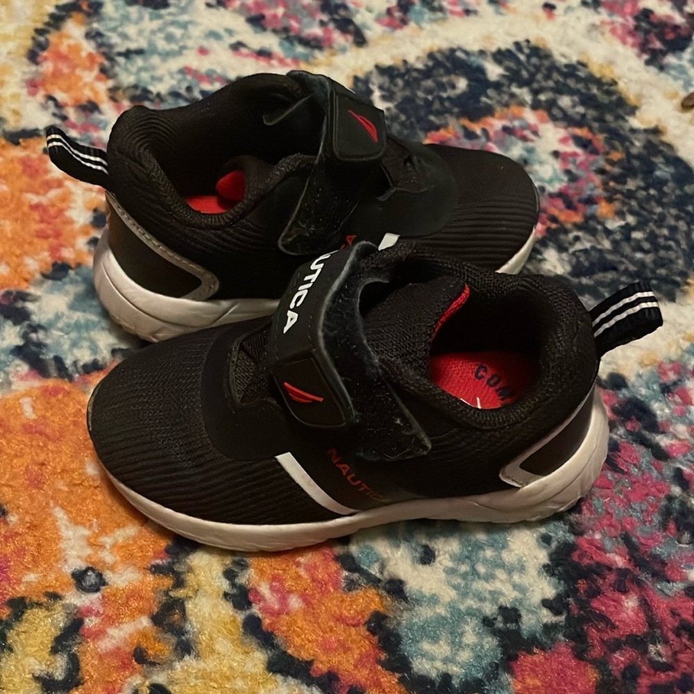 Nautica Sneakers size 5